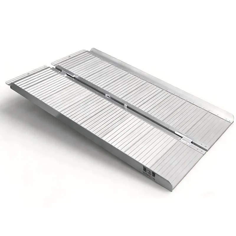 ทางลาดแบนแบบพับได้สำหรับรถตู้